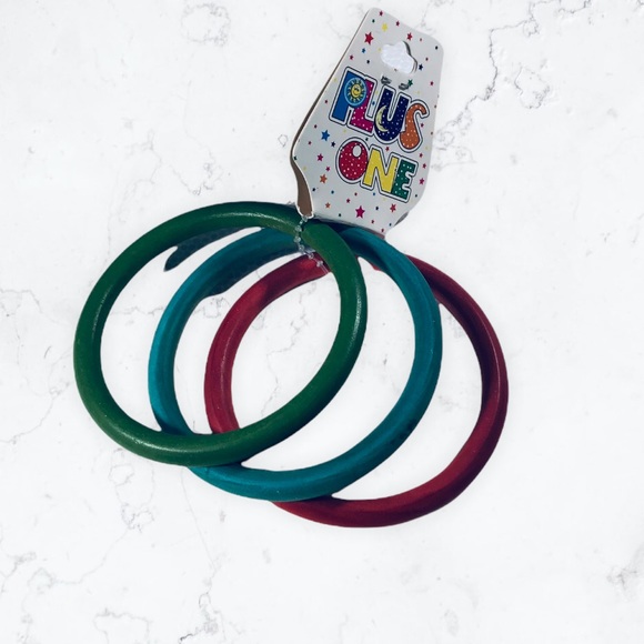 Vintage Wood Bangle Set - Picture 3 of 12